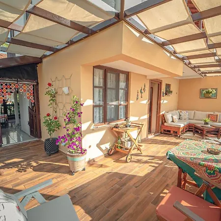 Charming Duplex With Pool And Spacious Balcony In *