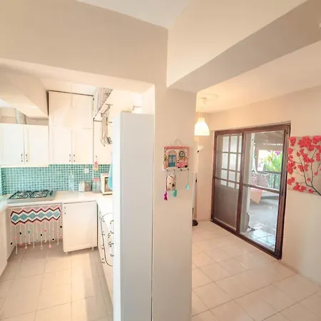 Charming Duplex With Pool And Spacious Balcony In Appartement